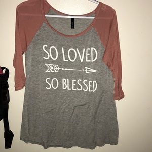 Quarter sleeve t-shirt